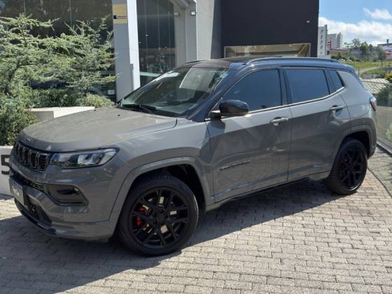 JEEP COMPASS 2.0 HURRICANE 4 TURBO GASOLINA BLACKHAWK AT9 JEEP COMPASS 2.0 HURRICANE 4 TURBO GASOLINA BLACKHAWK AT9